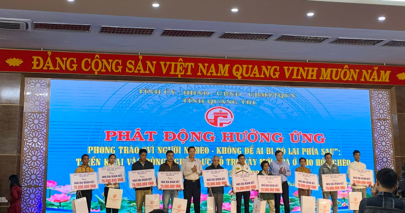 viec-thi-hanh-hien-phap-va-cac-van-ban-qppl-cua-cac-co-quan-nha-nuoc-cap-tren